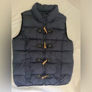 RuffHewn woman’s size large navy blue puffer vest